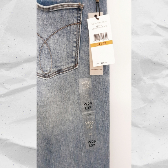 NWT Calvin Klein Jeans Raw Edge Sneaker Flares - Picture 8 of 8